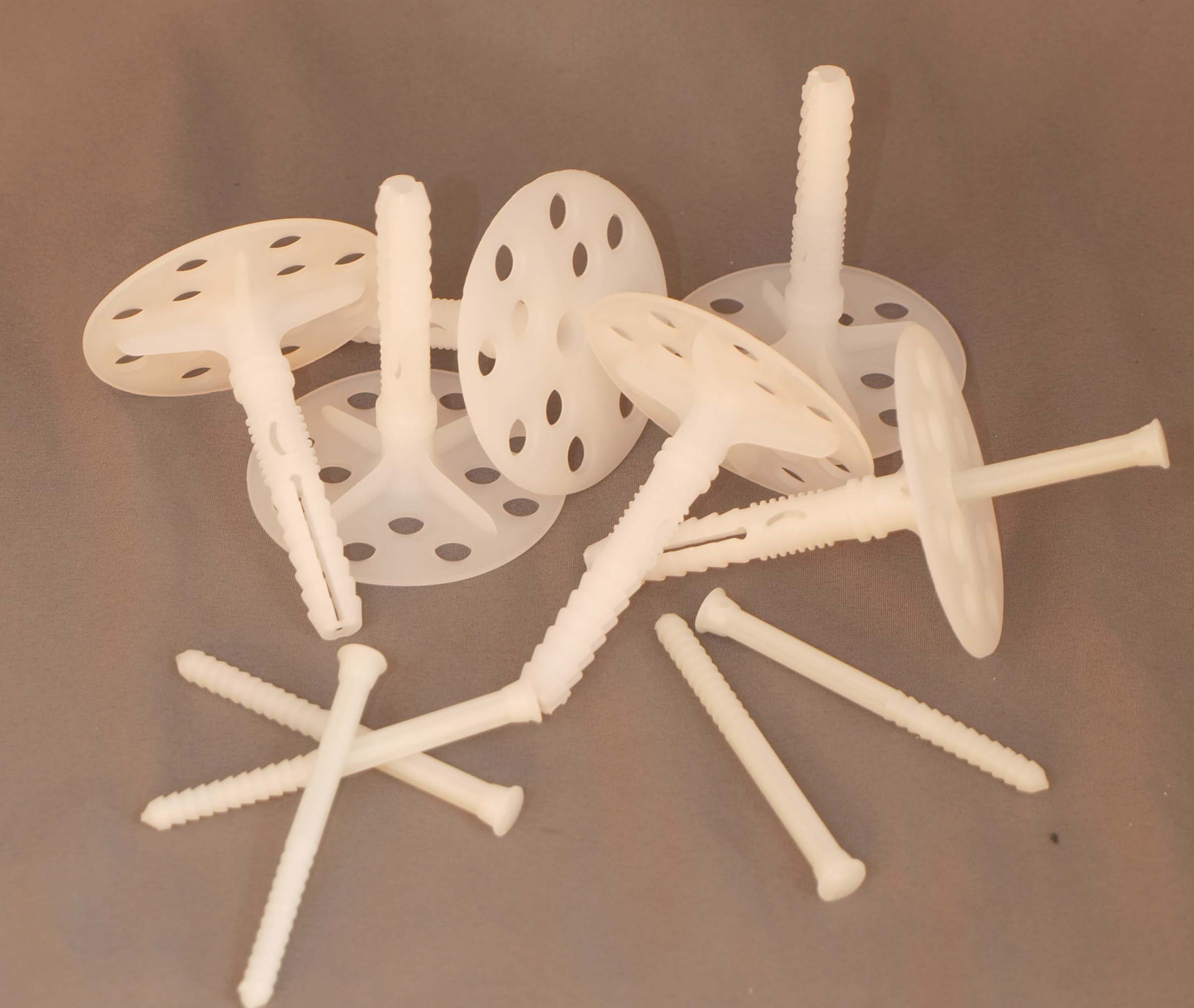 Plugs & Pins (Box Of 250)